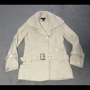 Moda international wool coat size medium ivory colour belt sits low VGUC